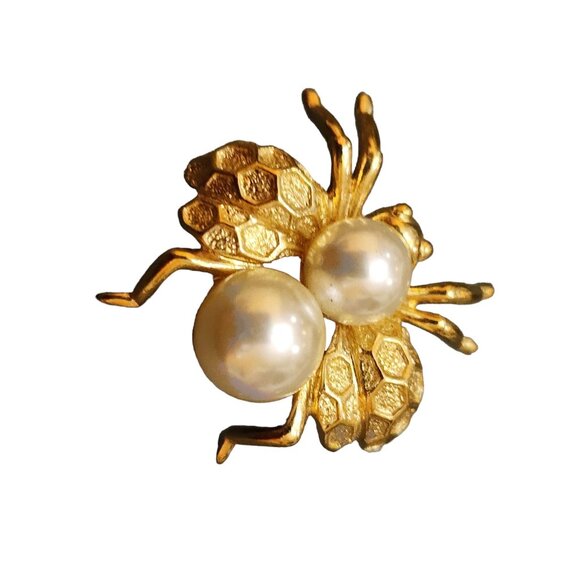 Napier Jewelry - Beautiful Vintage Signed Napier Pearl Bee Fly Brooch (A4571)